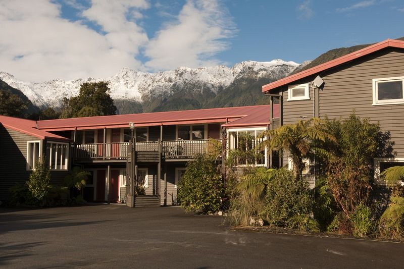 Heartland Hotel Glacier Country Fox Glacier Exteriör bild